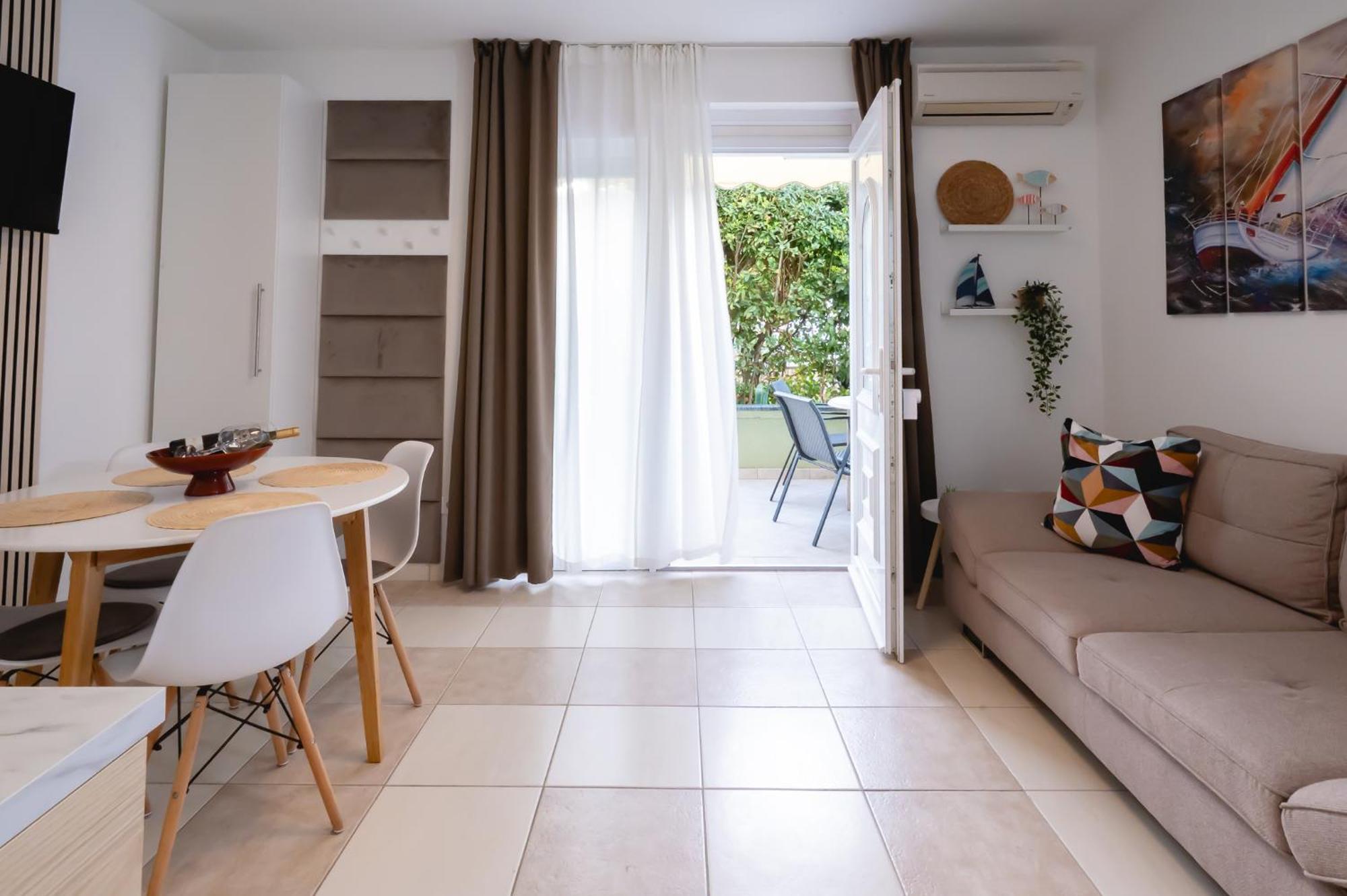 Locus Apartments Petrčane Kültér fotó